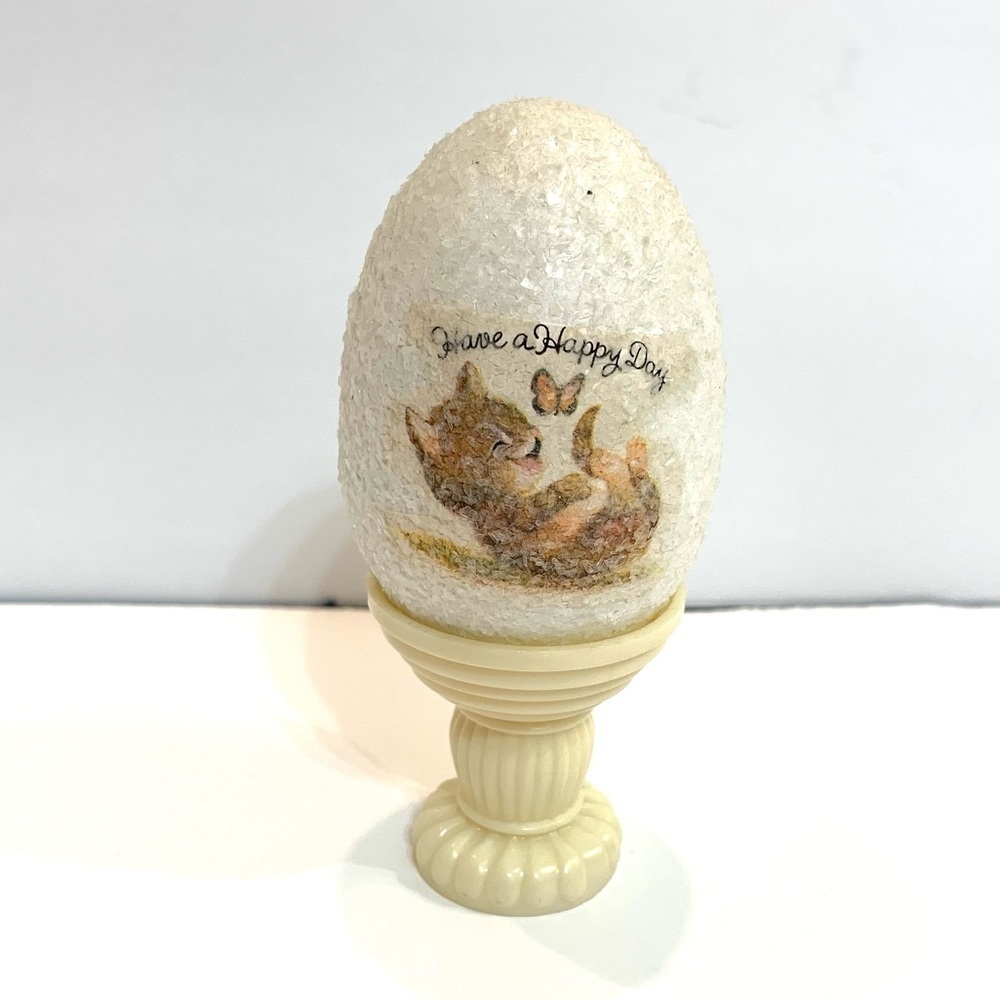 Kitschy Easter Decor Have a Happy Day Kitten on Egg and Pedestal